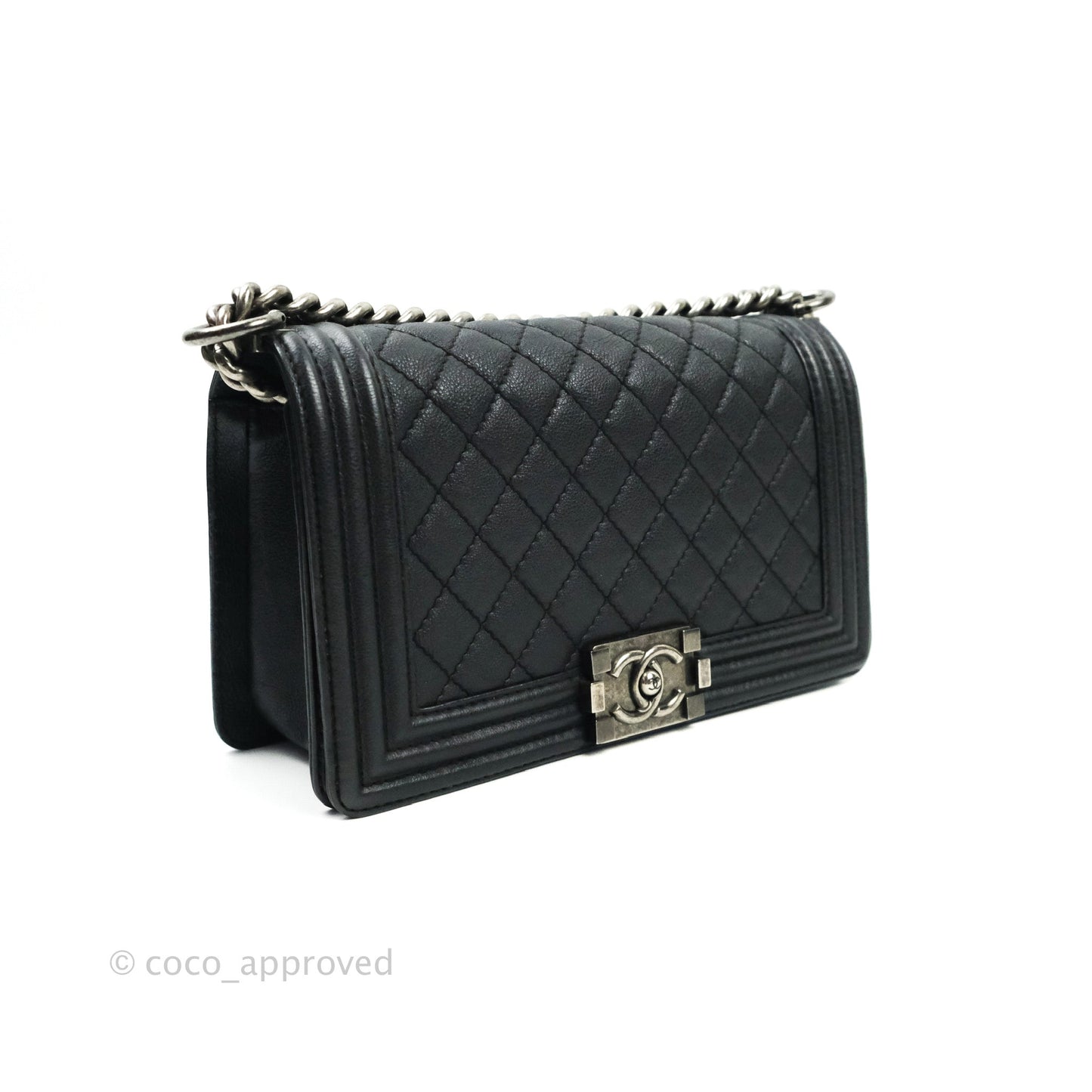 Chanel Boy Quilted Medium Black Grained Calfskin Ruthenium Hardware