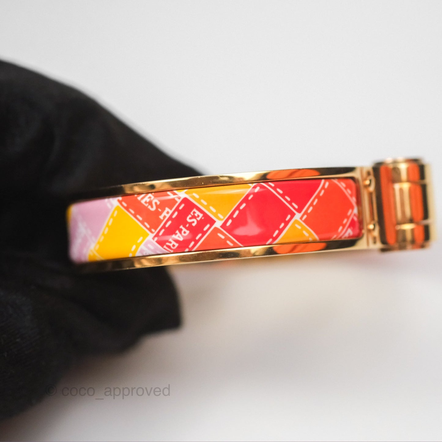 Hermès Clic H Enamel Printed Bracelet Rose Dragee Gold PM