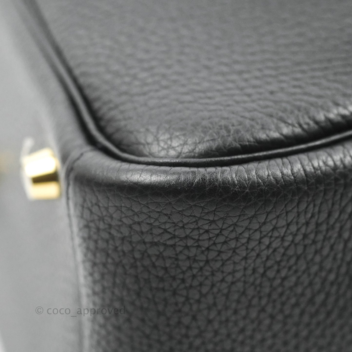 Hermès Lindy 26 Black Clemence Gold Hardware