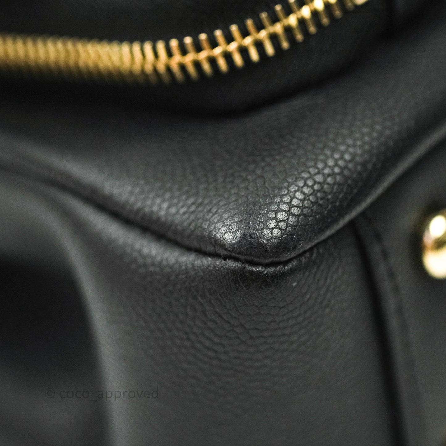 Chanel Quilted Medium Business Affinity Flap Black Caviar Light Gold Hardware