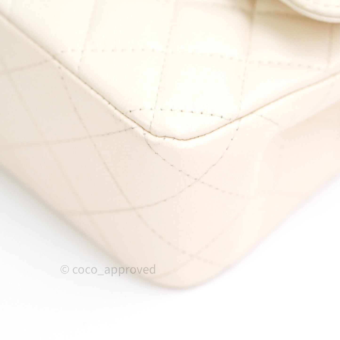 Chanel Classic Double Flap Quilted M/L Ivory Caviar Gold Hardware 17C