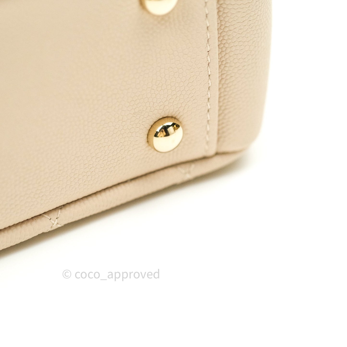 Chanel Quilted Medium Business Affinity Flap Beige Caviar Light Gold Hardware