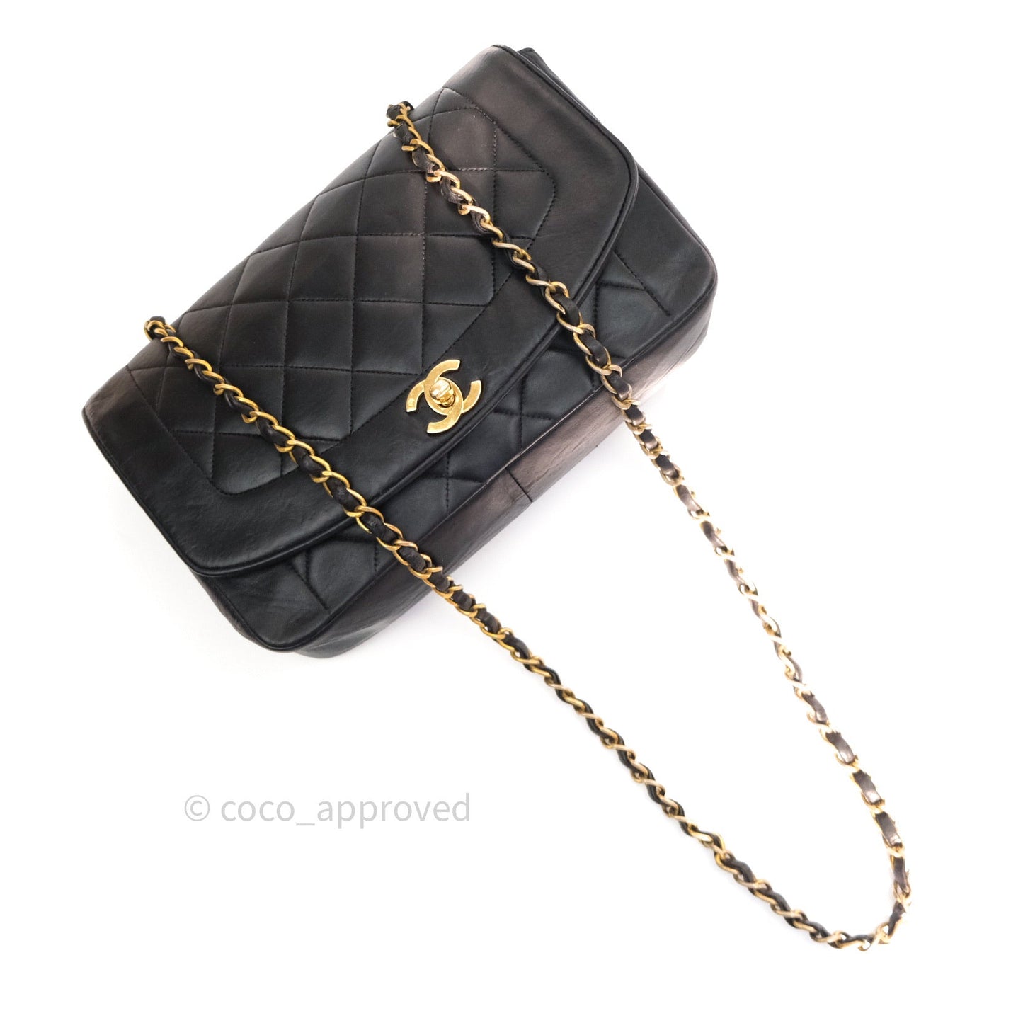 Chanel Black Quilted Lambskin Medium Vintage Classic Diana Flap Bag