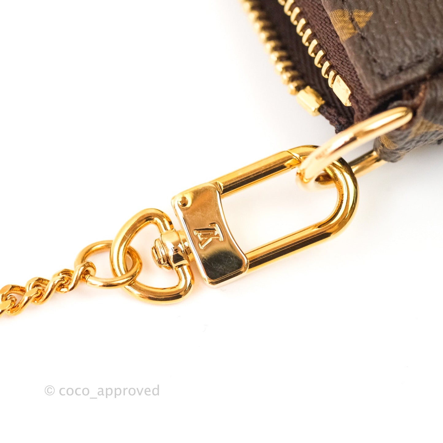 Louis Vuitton Mini Pochette Accessories⁣ Monogram Christmas
