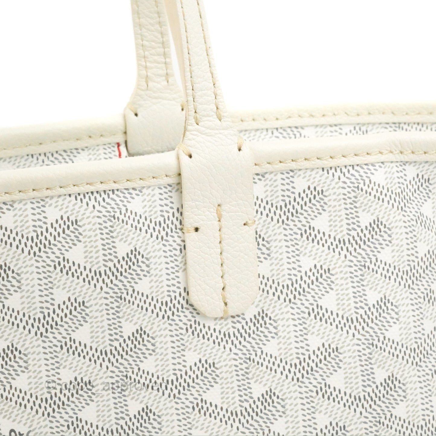 Goyard Artois Goyardine Canvas PM⁣⁣⁣⁣⁣⁣⁣⁣⁣⁣⁣⁣⁣⁣⁣⁣⁣⁣⁣⁣ White