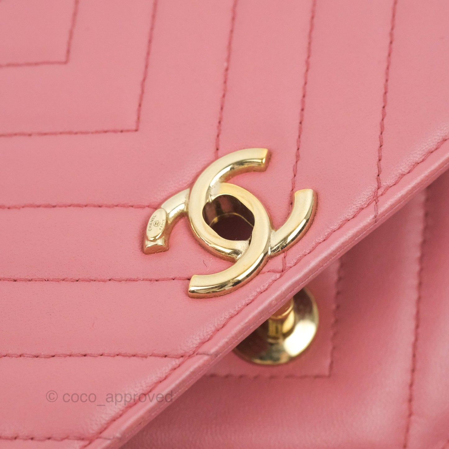Chanel Trendy CC Chevron WOC Dark Pink Lambskin Gold Hardware