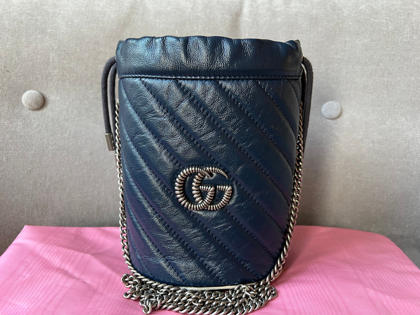 Luxury Gucci GG Navy Torchon Marmont GG Mini Bucket Bag