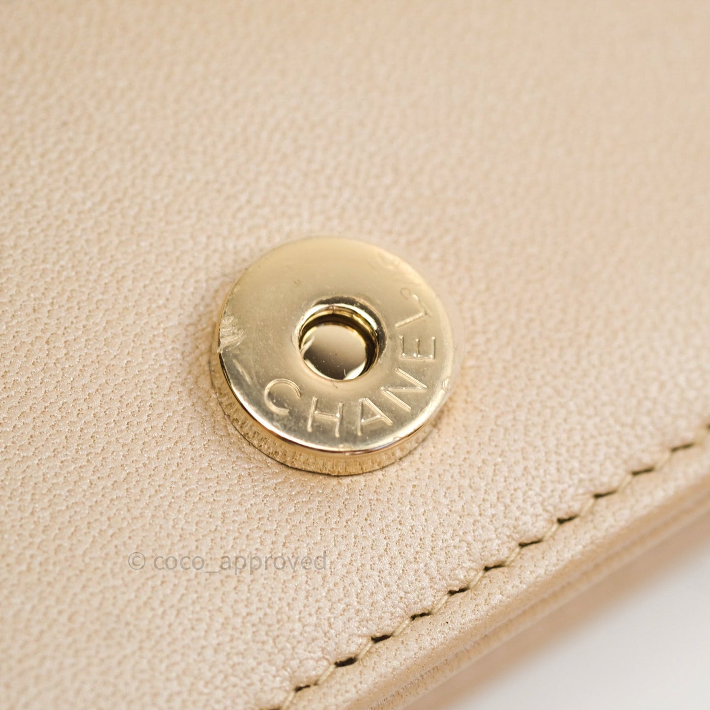 Chanel Quilted Beige Iridescent Lambskin Pearl Wallet On Chain WOC