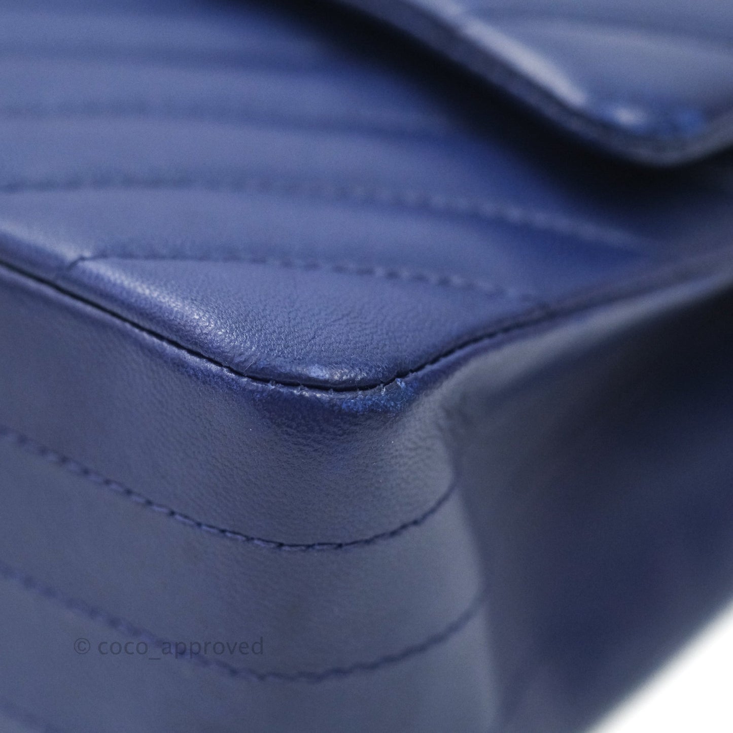 Chanel Classic Chevron M/L Medium Flap Blue Lambskin Gold Hardware