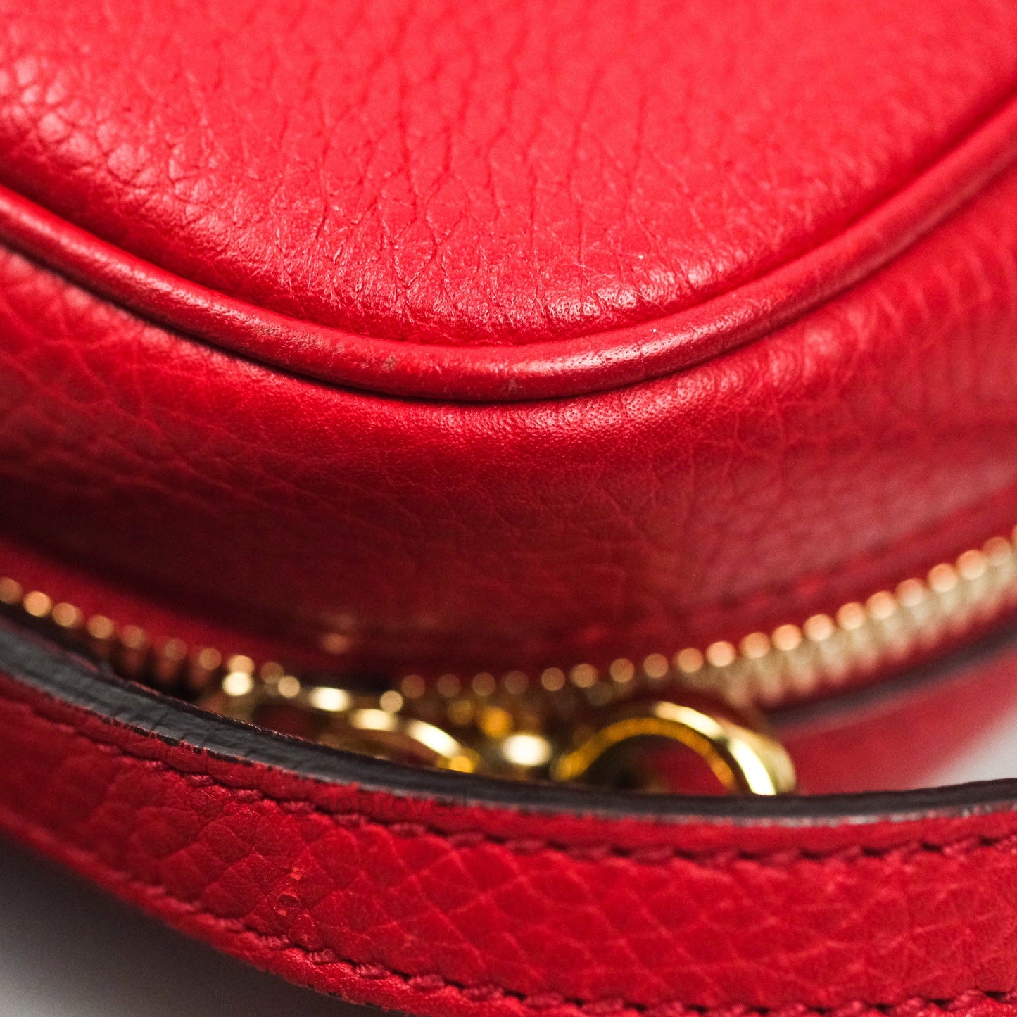 Gucci Calfskin Small Soho Disco Bag Red