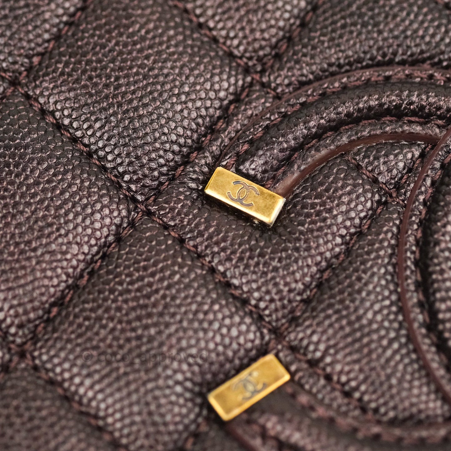 Chanel Quilted Medium CC Filigree Vanity Case Iridescent Burgundy Caviar Gold Hardware