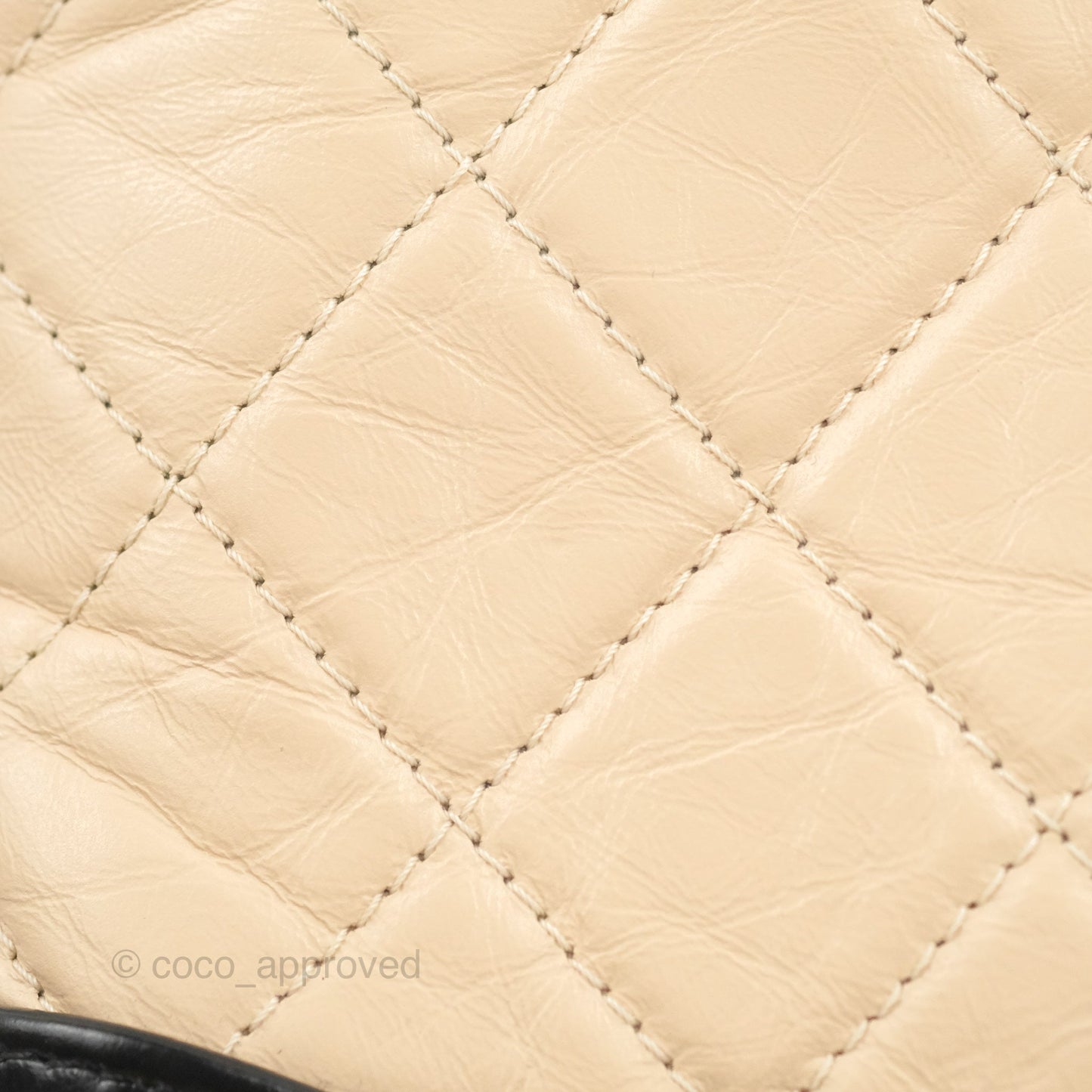 Chanel New Medium Gabrielle Hobo Beige/Black Aged Calfskin