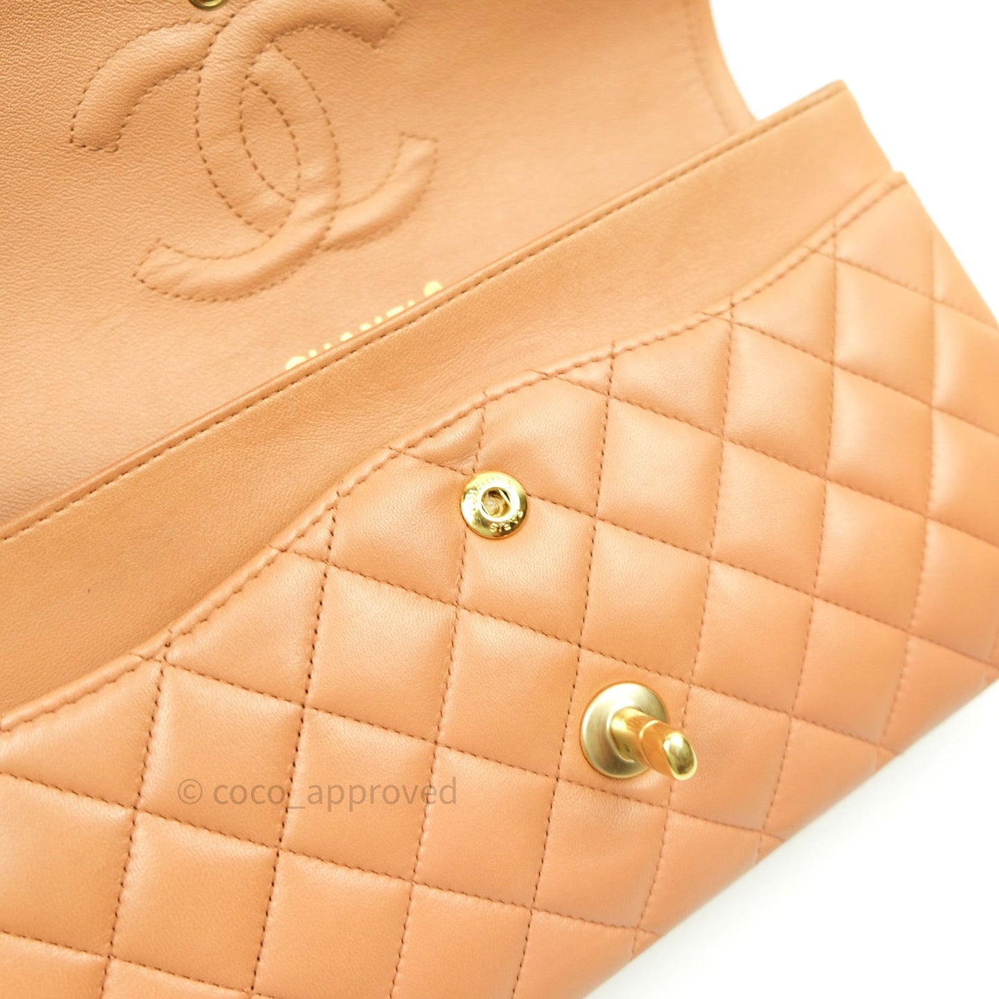 Chanel Classic M/L Beige Lambskin Gold Hardware