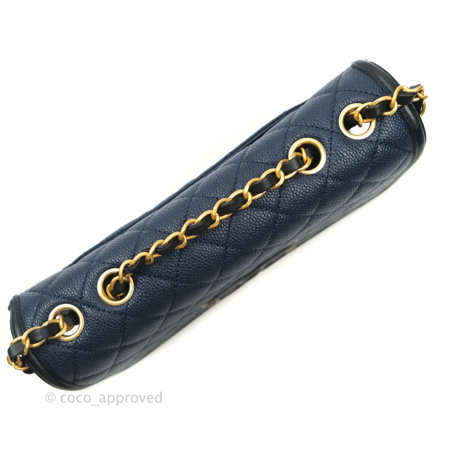 Chanel Quilted Medium CC Filigree Flap Navy Caviar