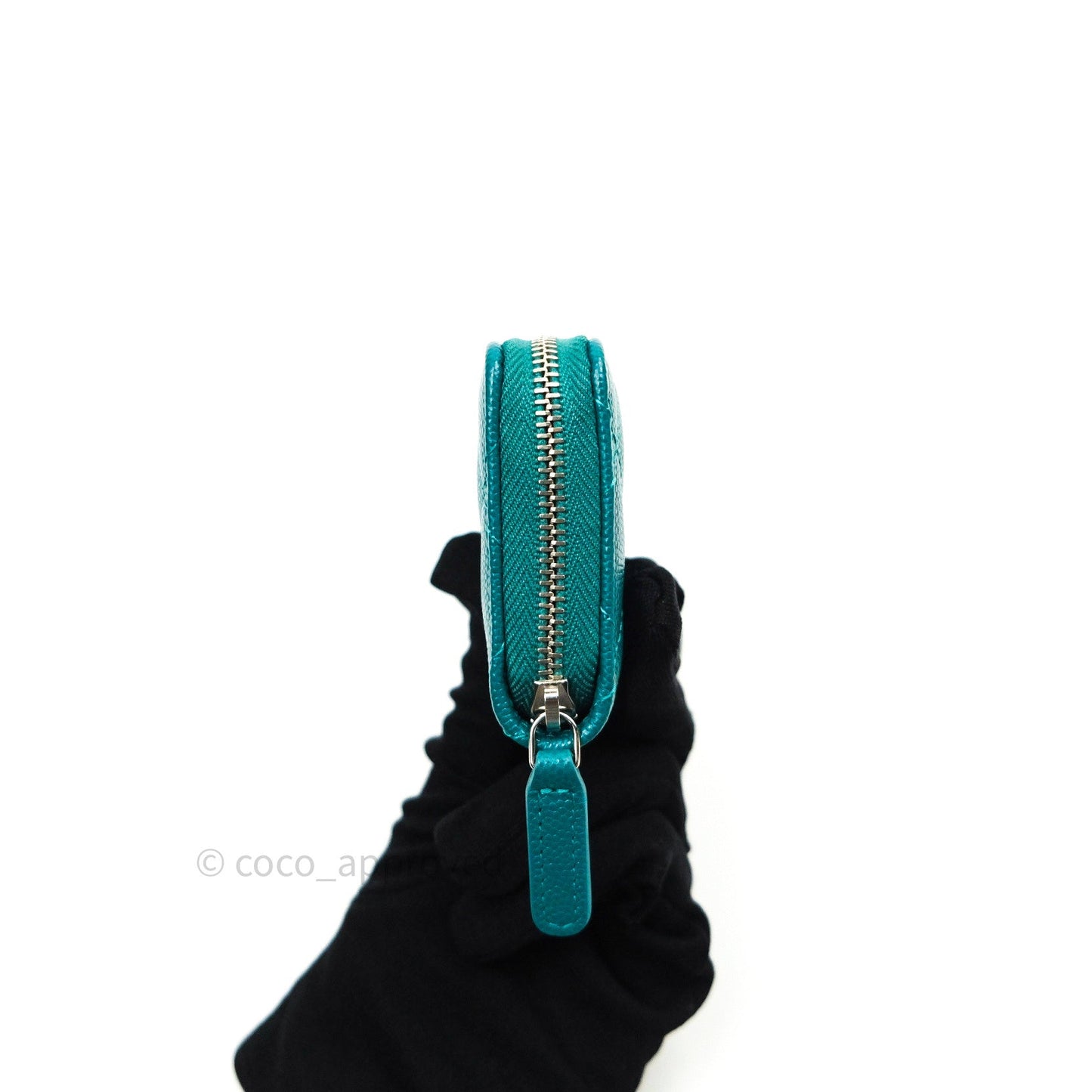 Chanel Quilted Zip Card Holder Green Caviar Silver Hardware