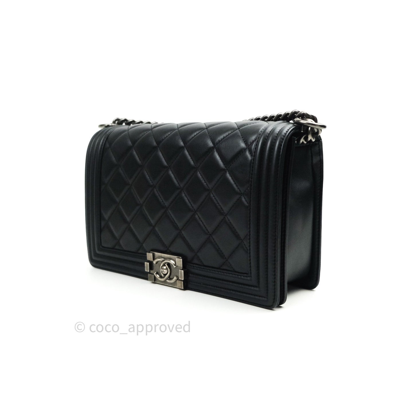 Chanel Quilted Boy New Medium Black Calfskin Ruthenium Hardware