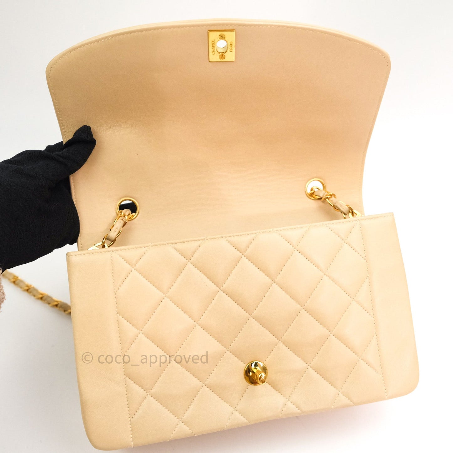Chanel Diana Quilted Beige Lambskin Medium Vintage 24K Gold Hardware
