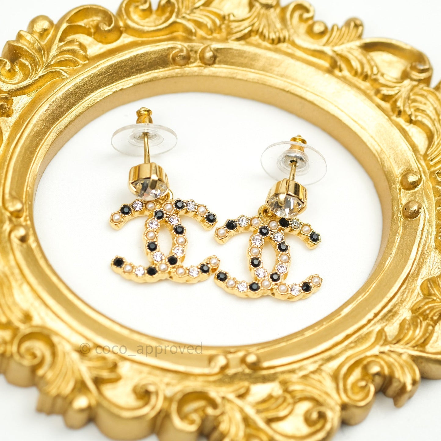Chanel Earrings Drop CC Gold Crystal