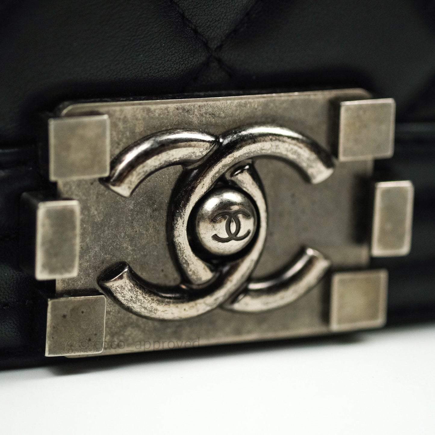 Chanel Quilted Boy New Medium Black Calfskin Ruthenium Hardware