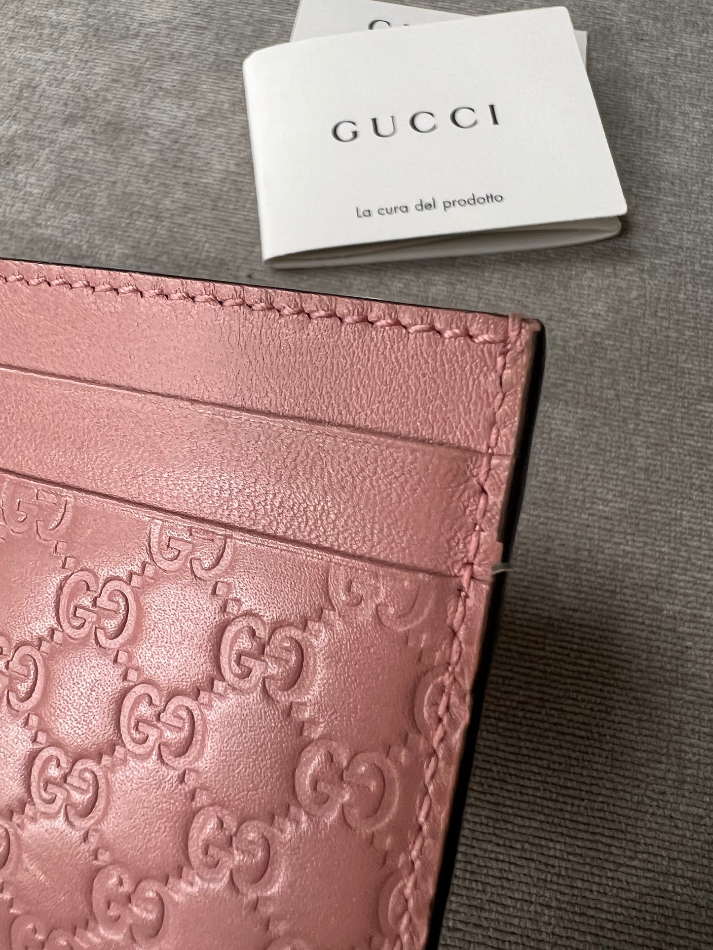 Luxury Gucci Pale Pink Guccissima Card Holder ( 225)