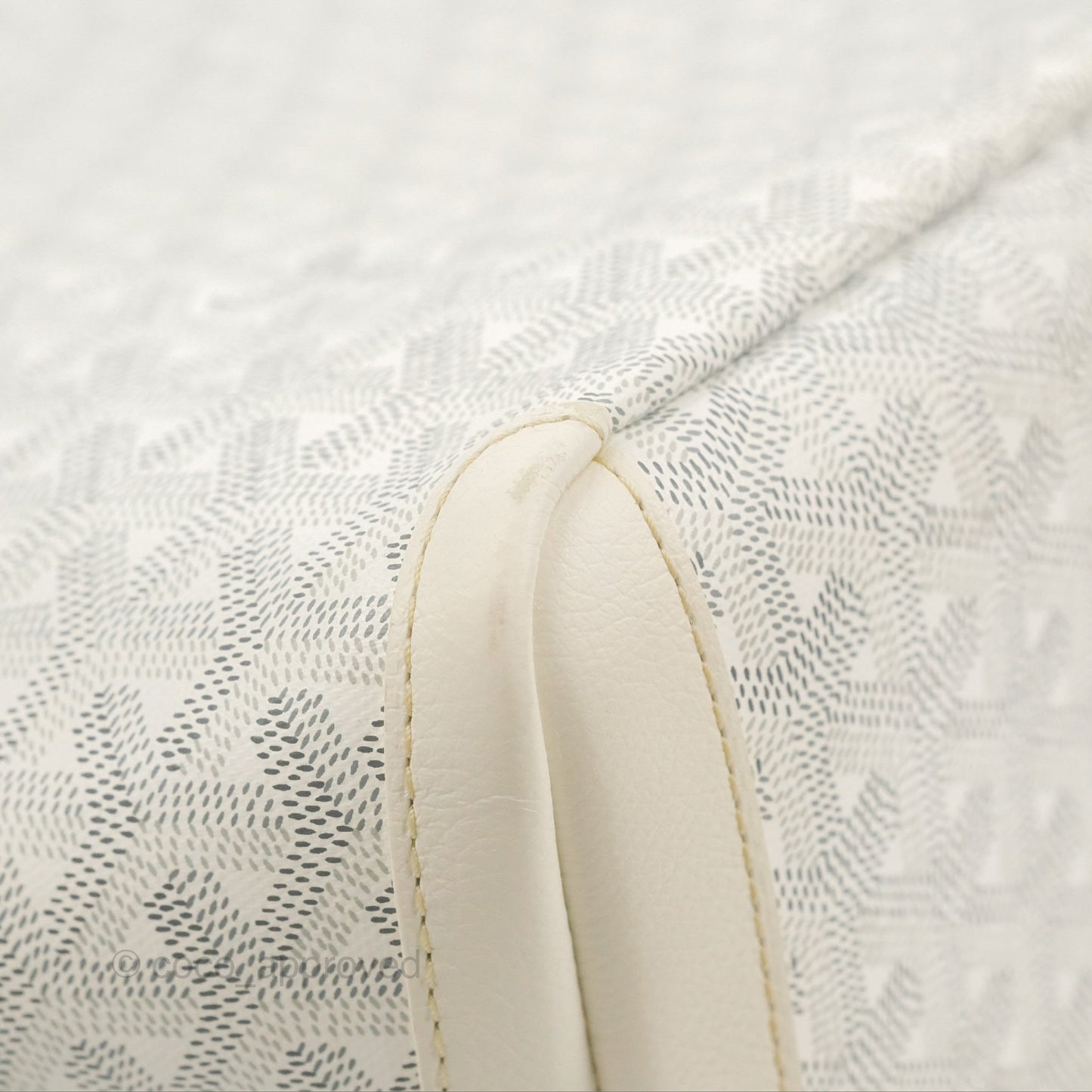 Goyard Artois Goyardine Canvas PM⁣⁣⁣⁣⁣⁣⁣⁣⁣⁣⁣⁣⁣⁣⁣⁣⁣⁣⁣⁣ White