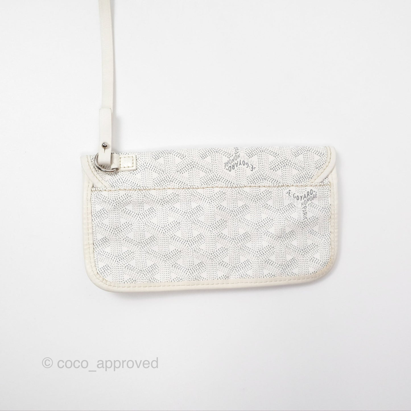 Goyard St Louis Tote PM ⁣⁣⁣⁣⁣⁣⁣⁣⁣⁣⁣⁣⁣⁣⁣⁣⁣⁣⁣⁣White Goyardine Canvas