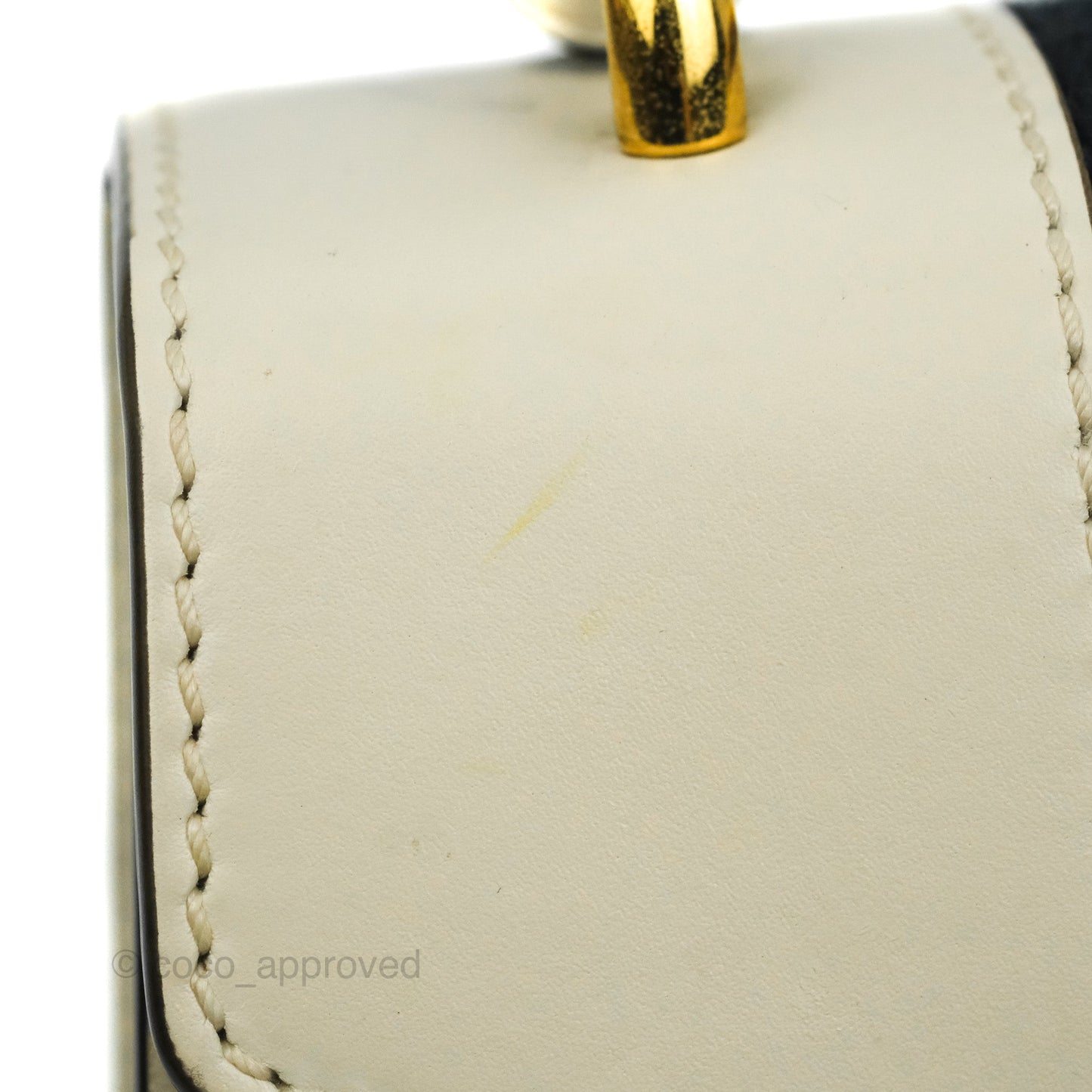 Gucci Mini Sylvie Top Handle White Calfskin Shoulder Bag⁣ ⁣⁣⁣⁣⁣⁣⁣⁣⁣⁣⁣⁣⁣⁣⁣⁣With Strap