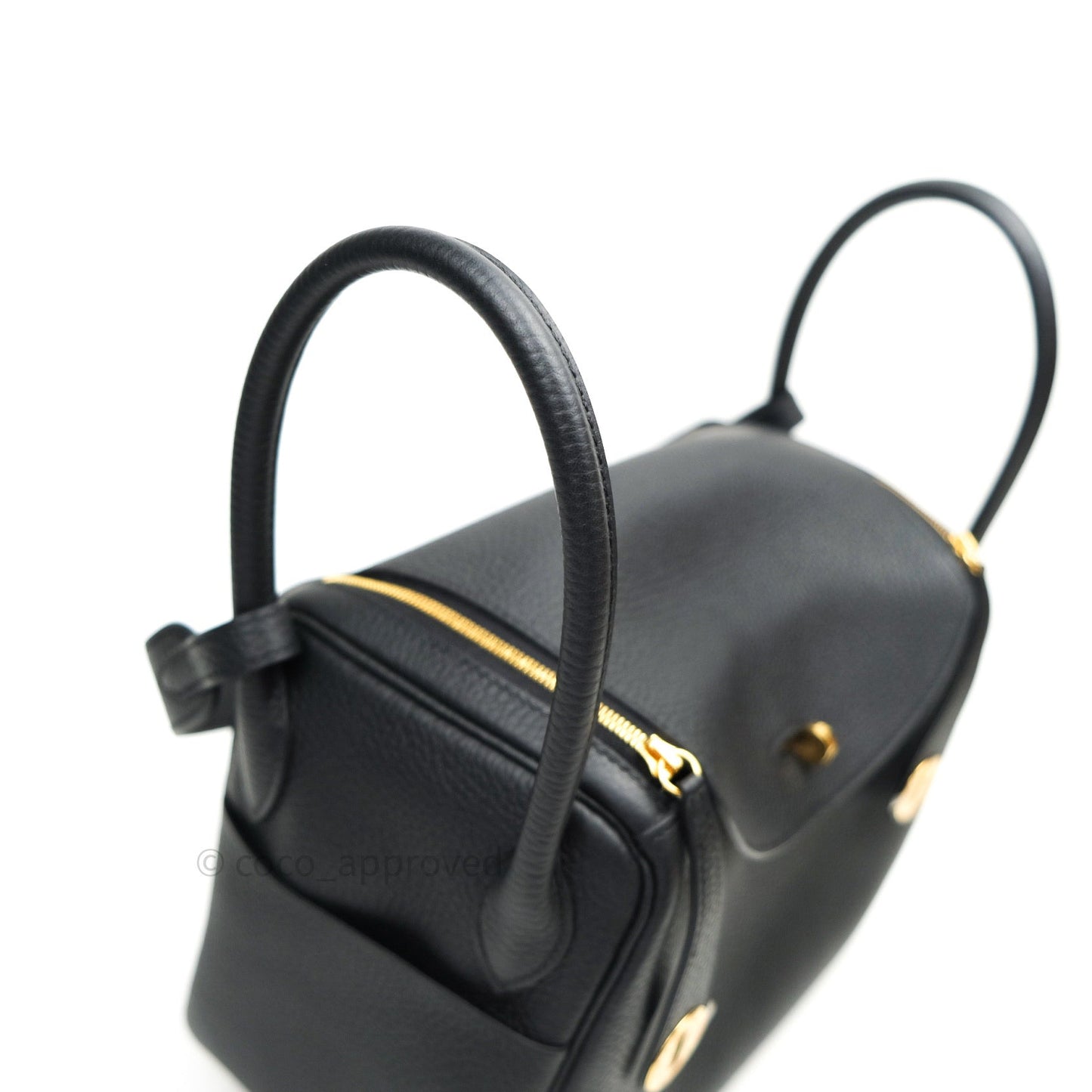 Hermès Lindy 26 Taurillion Clemence Black Gold Hardware