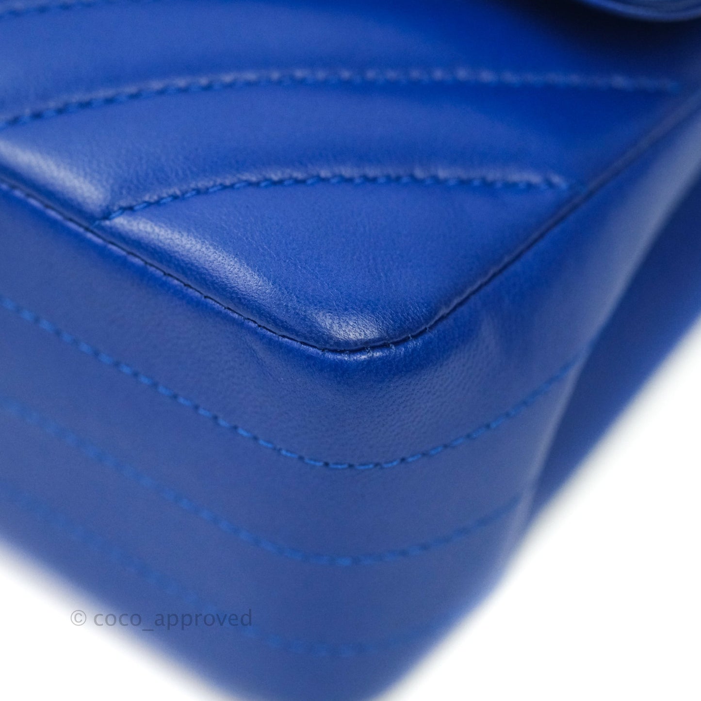 Chanel Classic Chevron M/L Medium Double Flap Blue Lambskin Gold Hardware