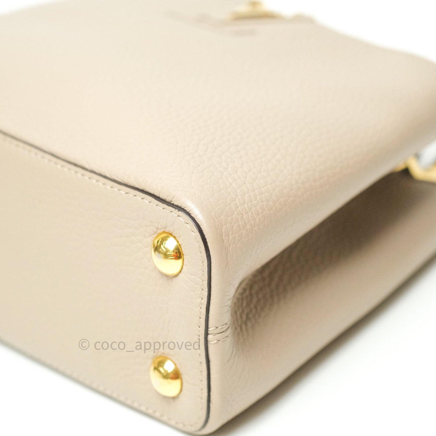 Louis Vuitton Taurillon Capucines BB Galet