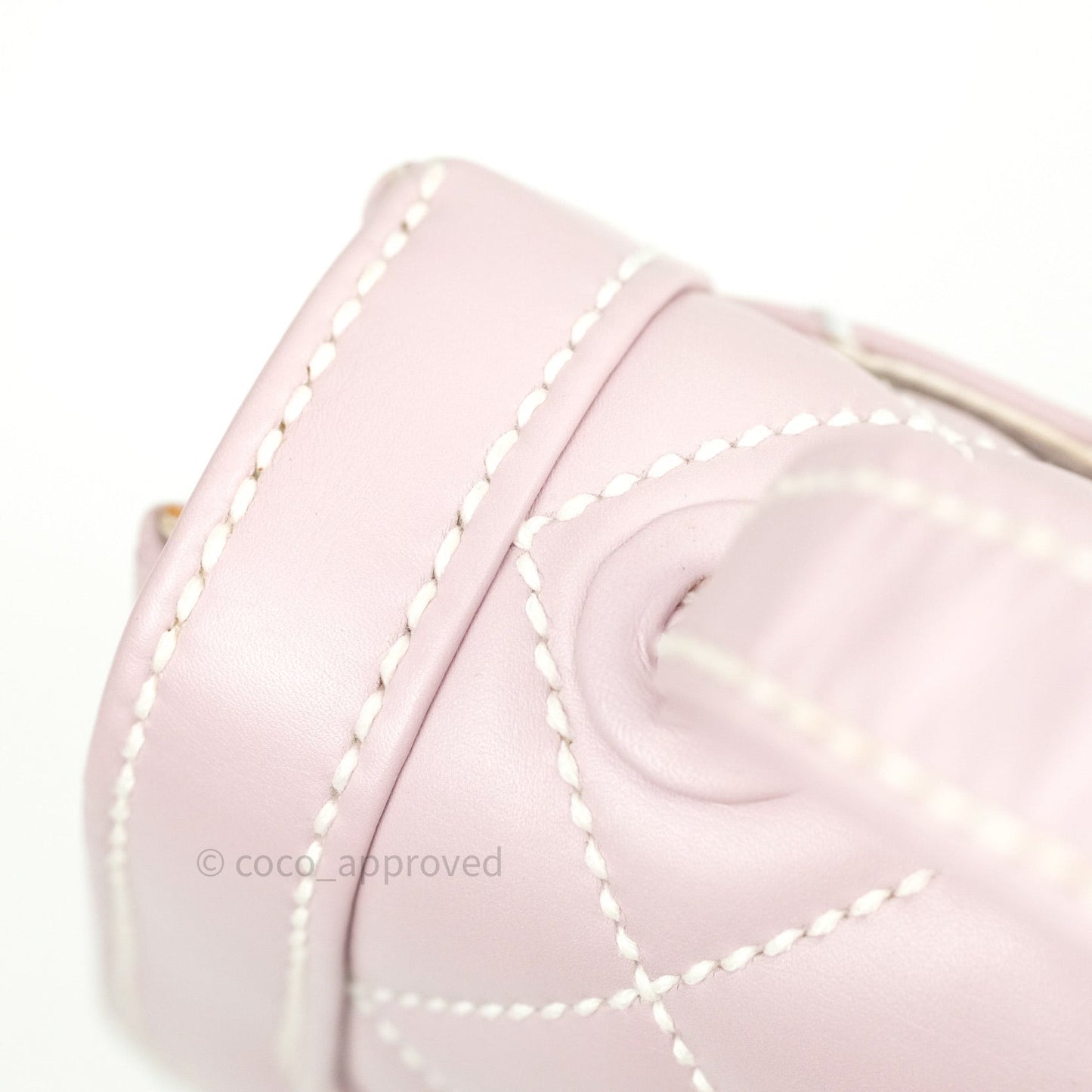 Chanel Vintage Medium Flap Lilac Lambskin 24K Gold Hardware