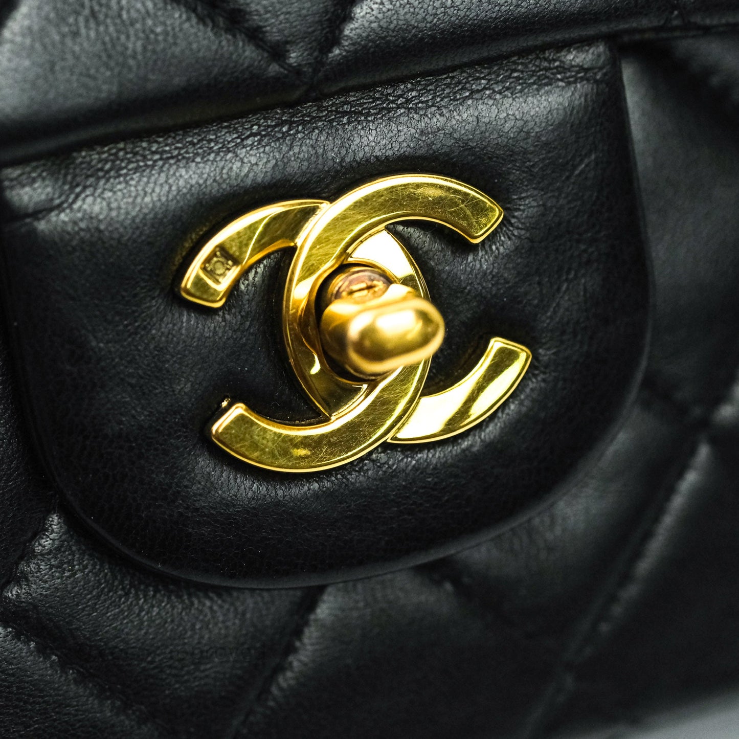 Chanel Vintage M/L Medium Double Flap Bag Black Lambskin 24K Gold Hardware