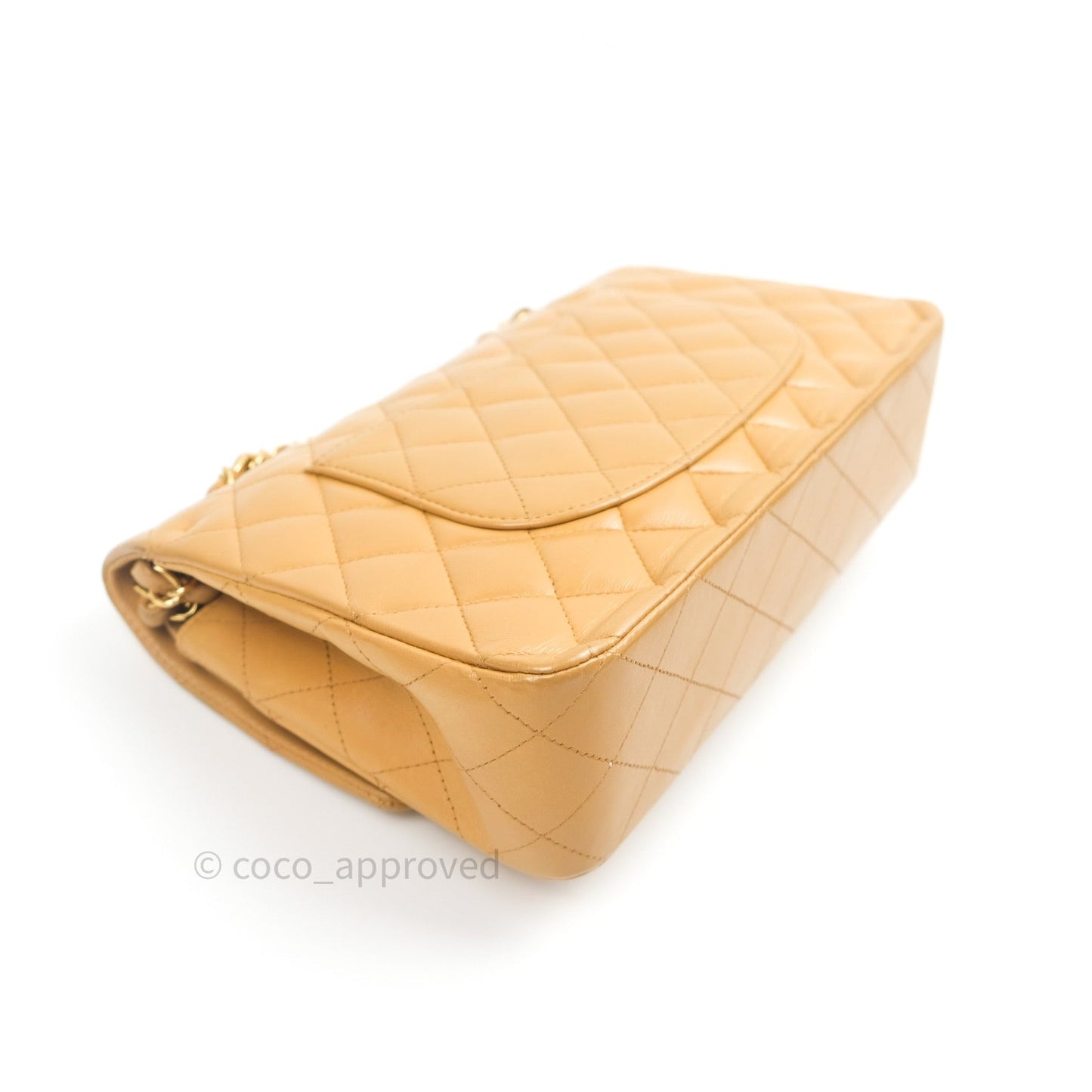 Chanel Vintage Classic M/L Beige Lambskin 24K Gold Hardware
