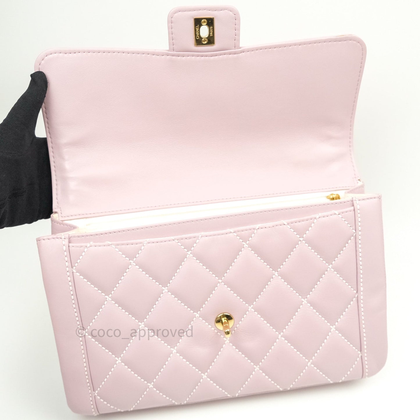 Chanel Vintage Medium Flap Lilac Lambskin 24K Gold Hardware