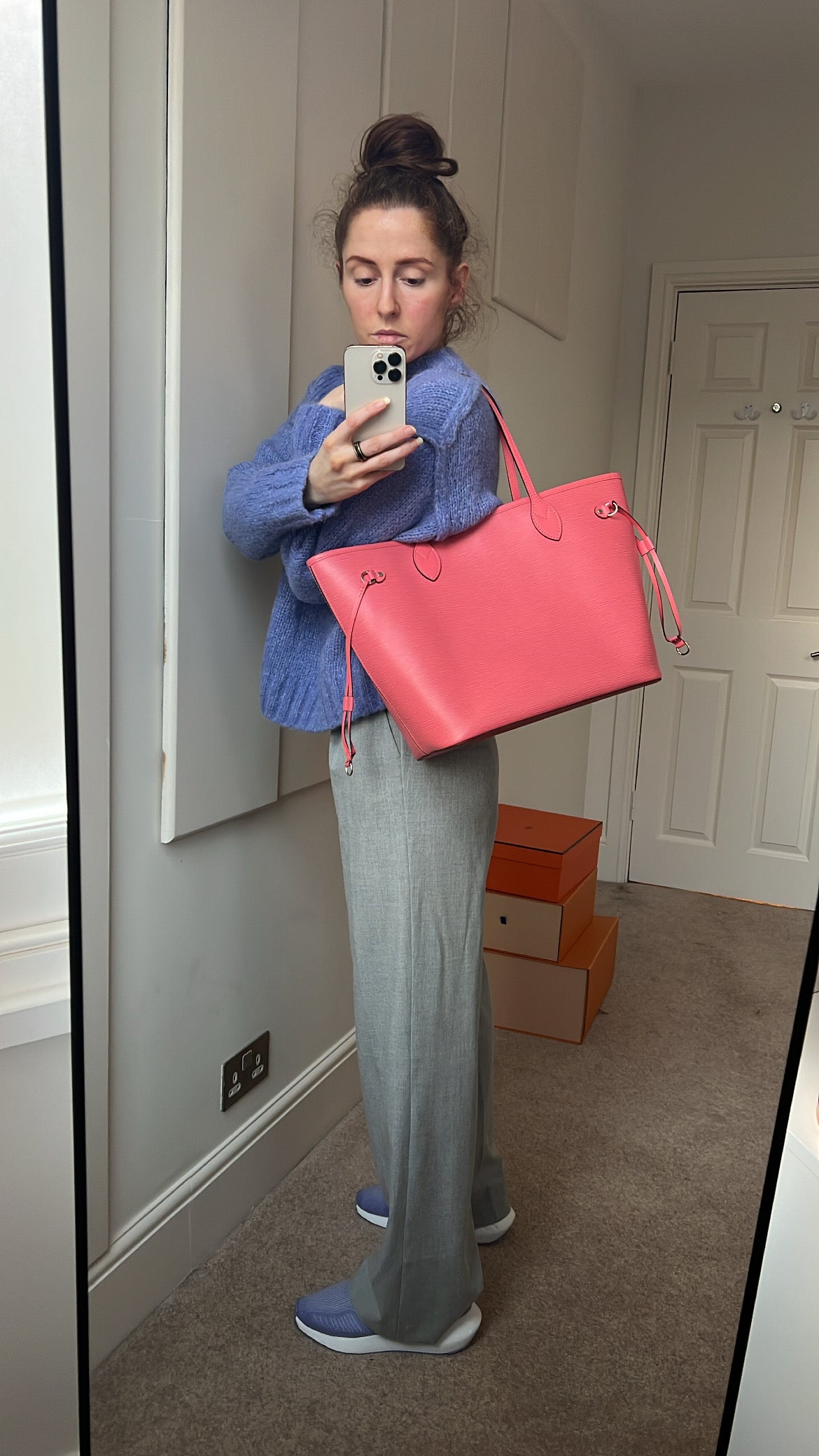 Louis Vuitton Neverfull MM Coral Epi Leather (1,740)