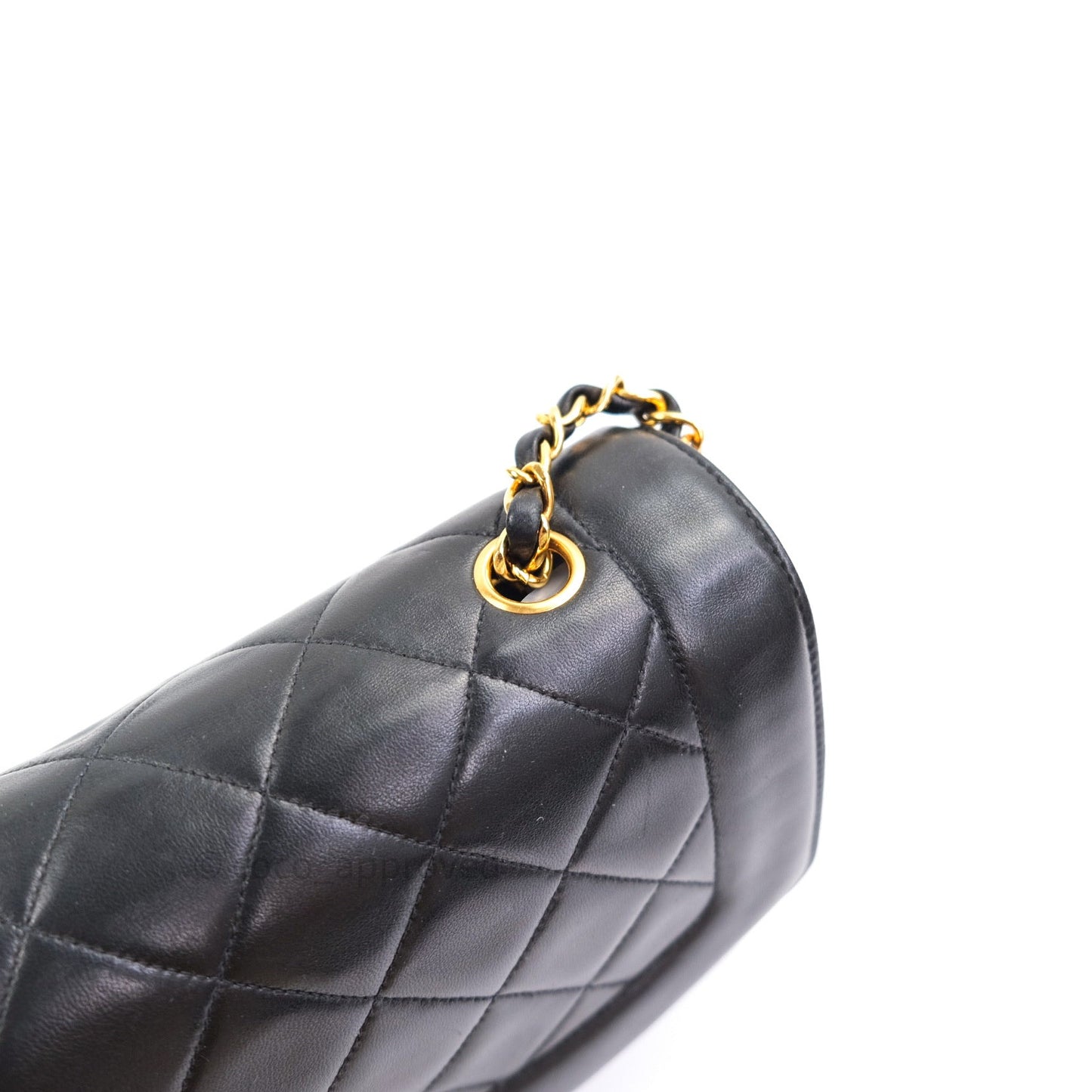 Chanel Black Quilted Lambskin Medium Vintage Classic Diana Flap Bag