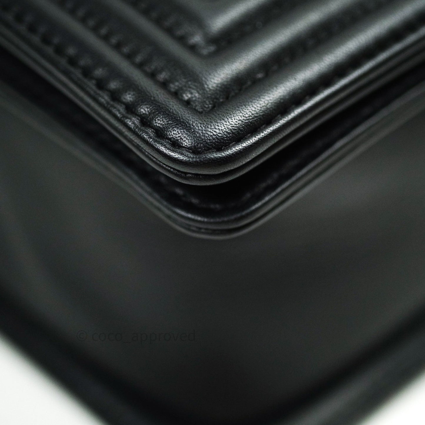 Chanel Quilted Boy New Medium Black Calfskin Ruthenium Hardware