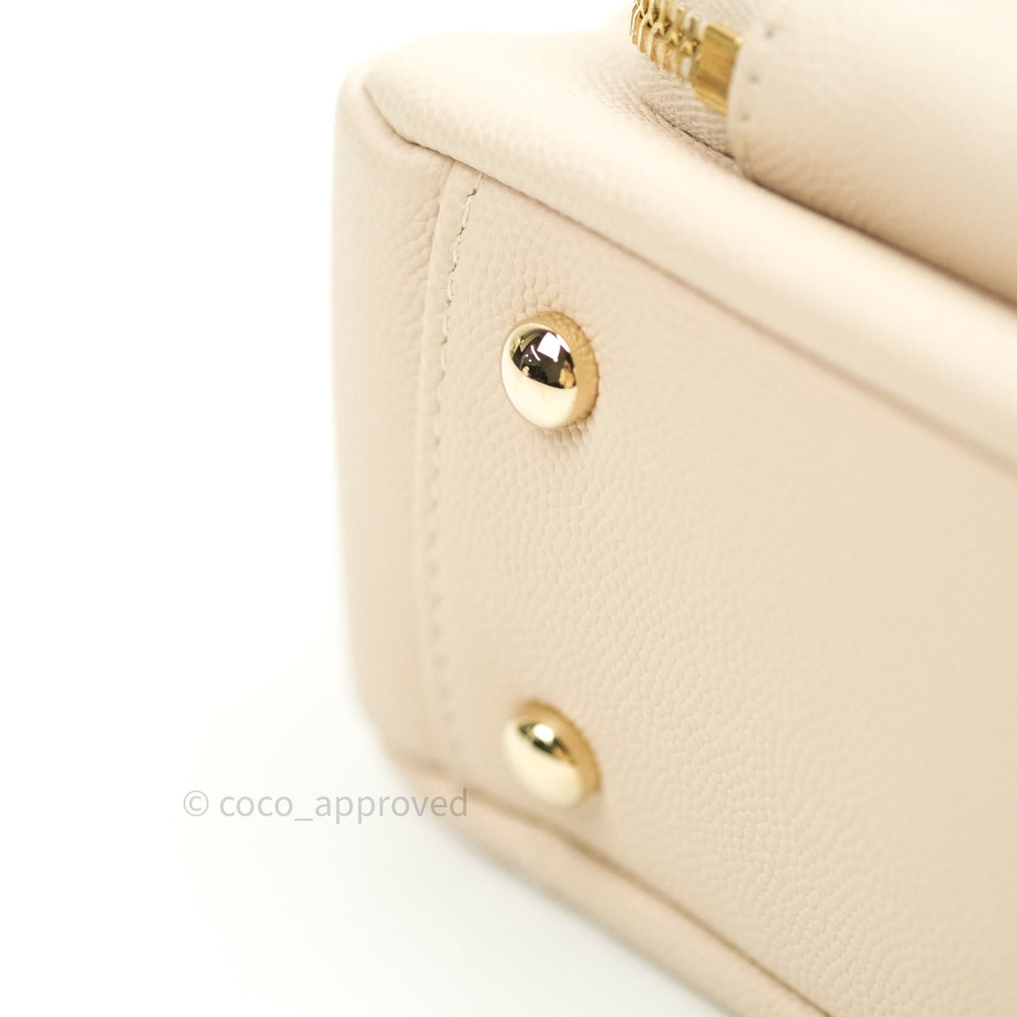 Chanel Quilted Medium Business Affinity Flap Beige Caviar Light Gold Hardware