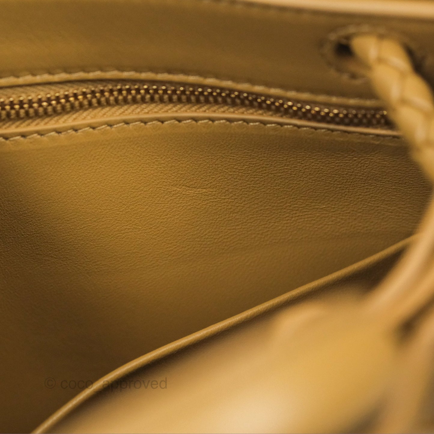 Bottega Veneta Small Andiamo Bag Dark Praline Intrecciato Lambskin