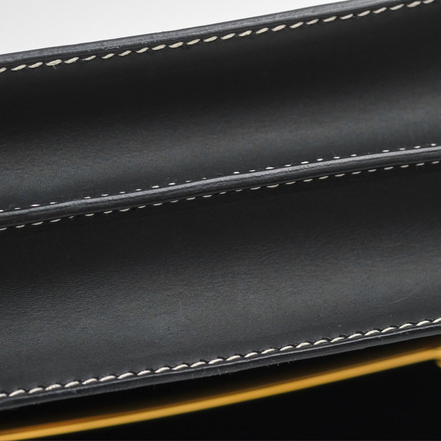 Hermès Roulis 23 Noir 89 Sombrero Gold Hardware
