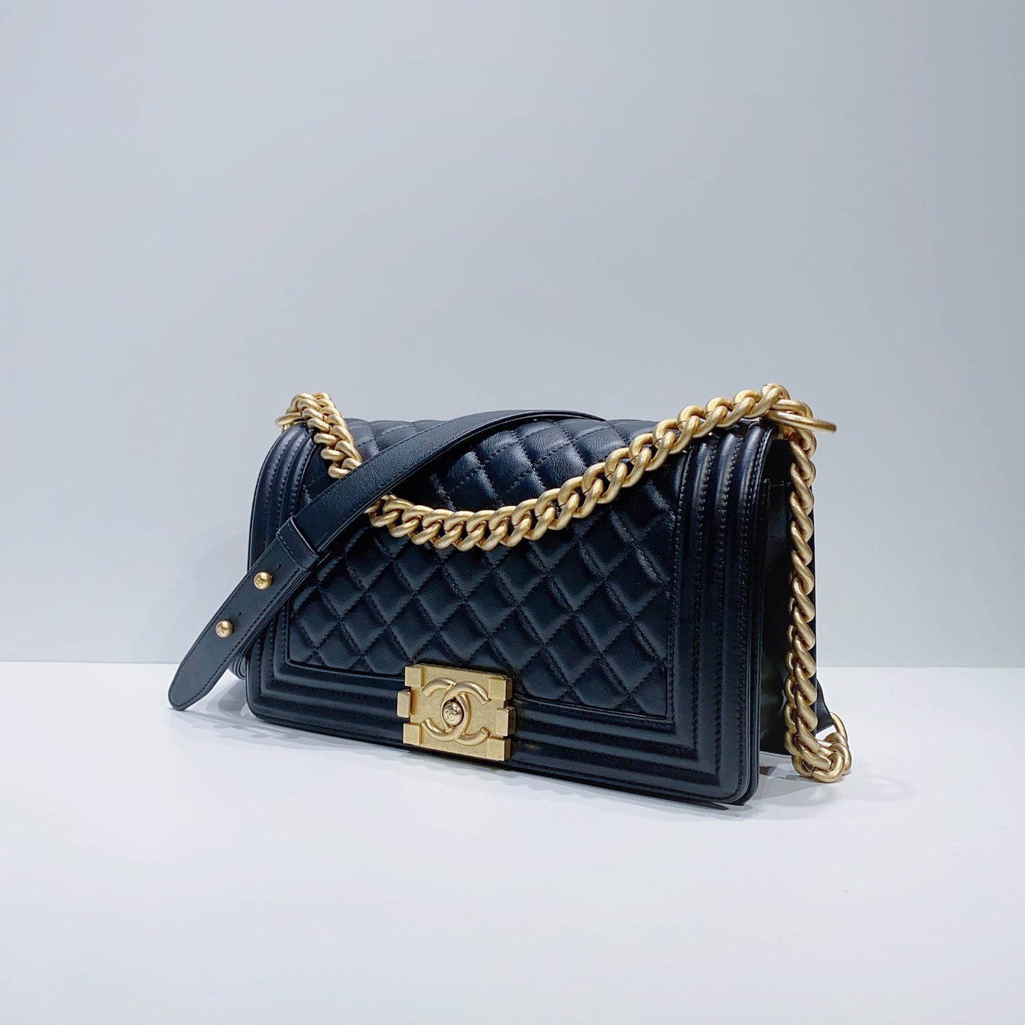 No.3892-Chanel Calfskin Boy 25cm