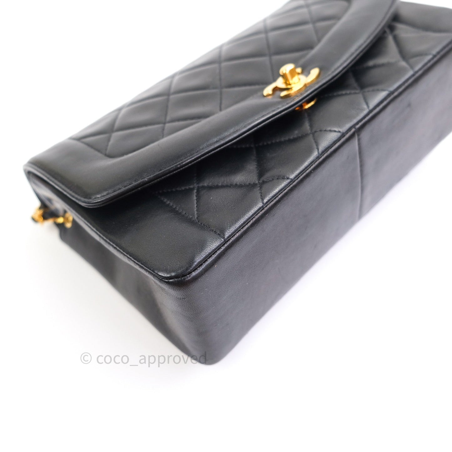Chanel Black Quilted Lambskin Medium Vintage Classic Diana Flap Bag