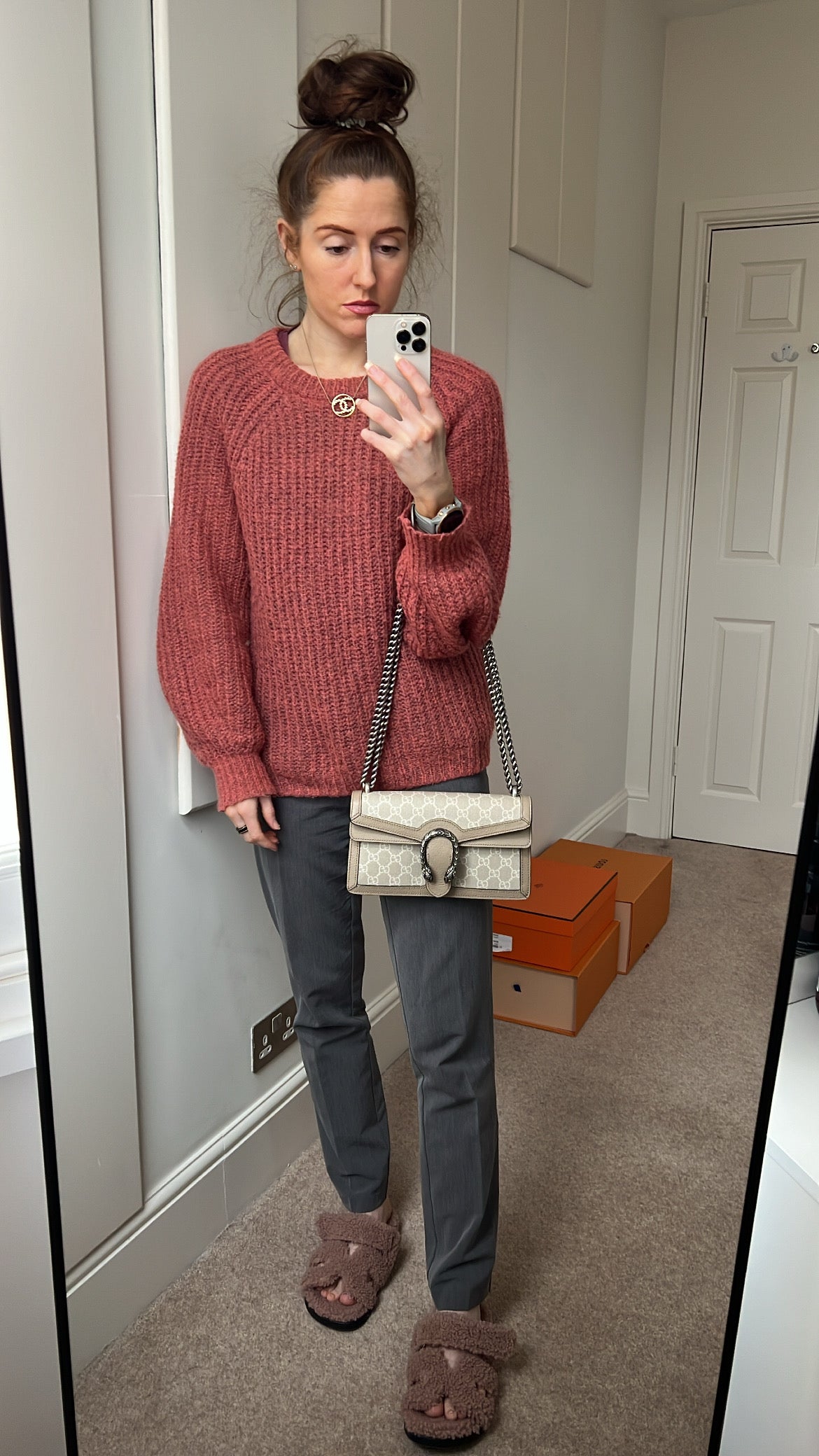 Luxury Gucci Dionysus GG Small Shoulder Bag in White and Beige Canvas ( 2,130)