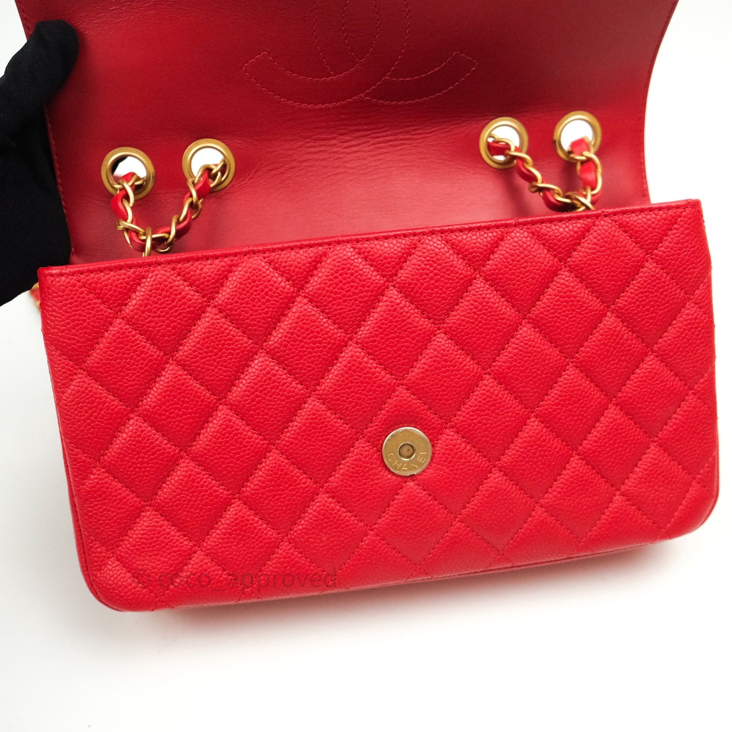 Chanel Quilted Medium CC Filigree Flap Red Caviar