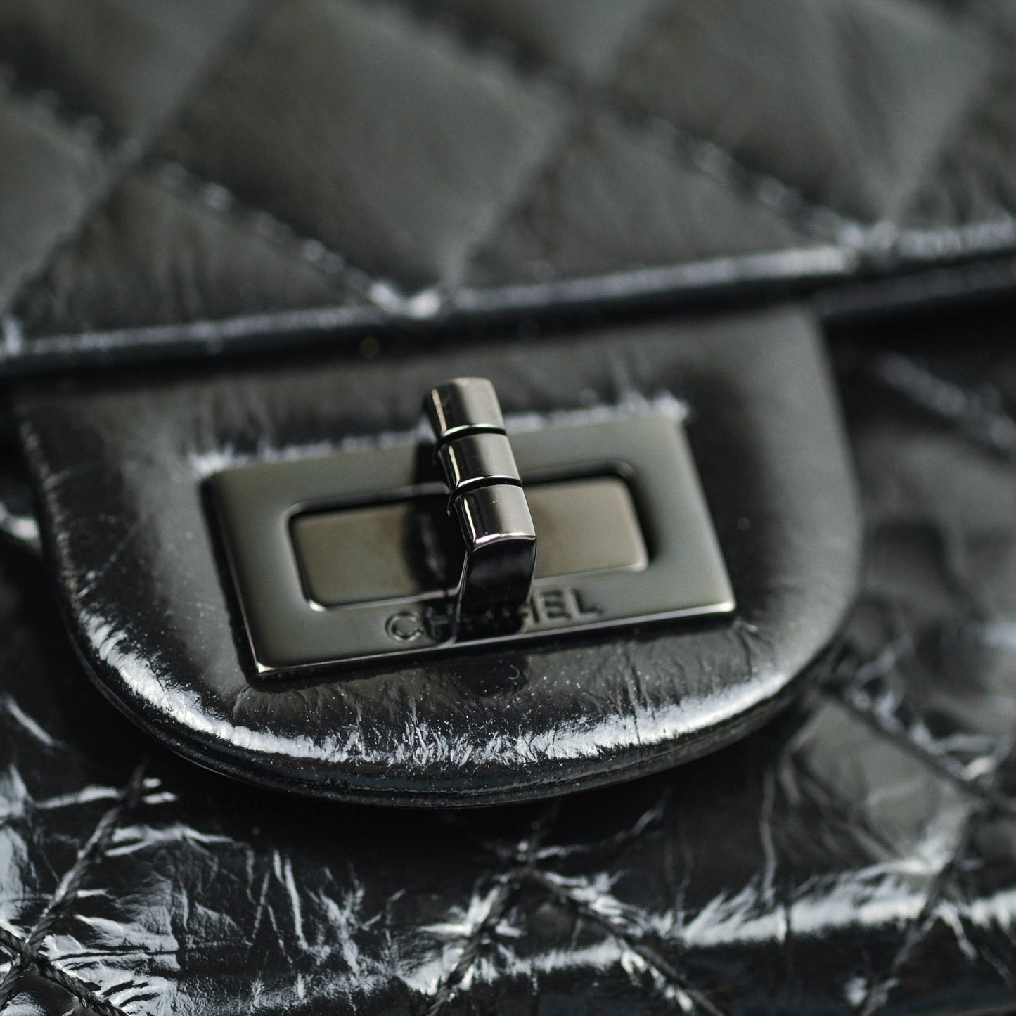 Chanel 2.55 Reissue Glazed Calfskin So Black 225 Black Hardware