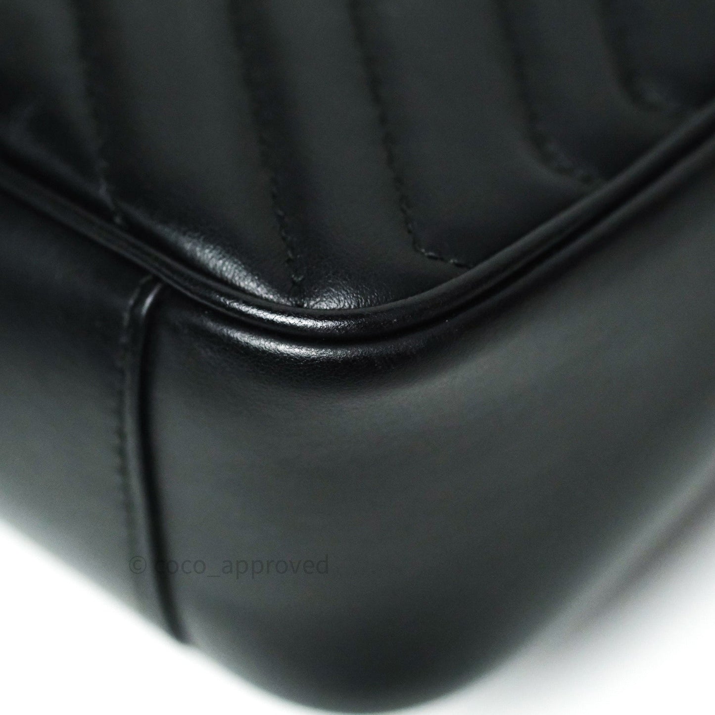 Gucci Small Marmont Black Calfskin Gold Hardware