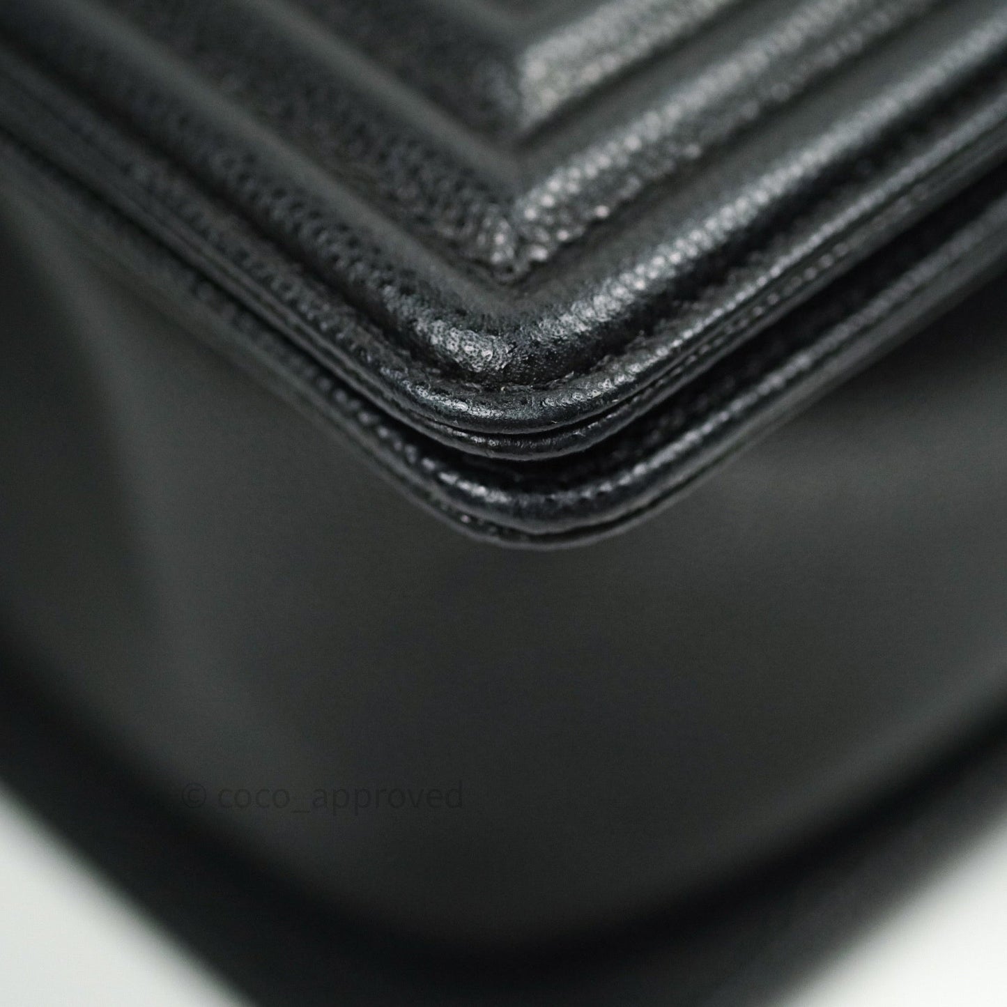 Chanel Quilted Medium Boy Flap Black Caviar Gold Hardware