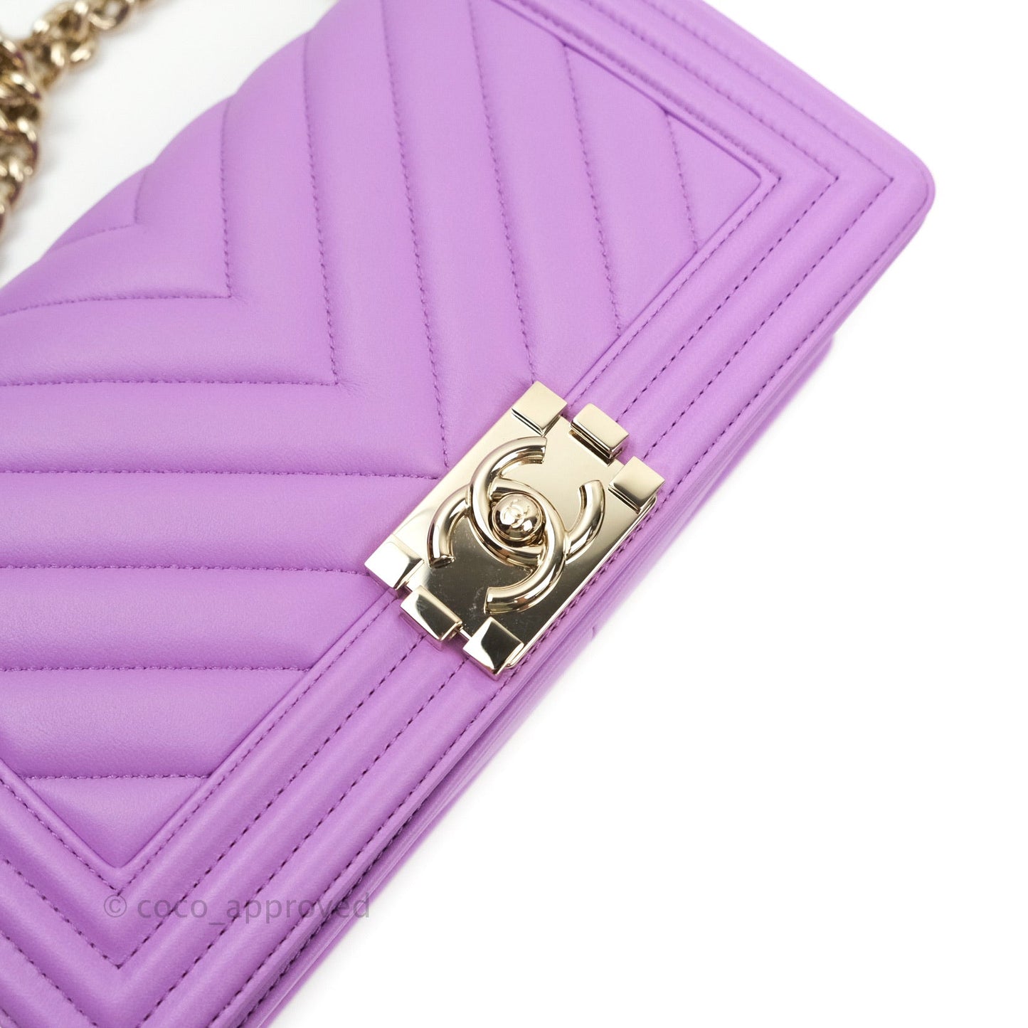 Chanel Boy Chevron Medium Purple Calfskin Gold Hardware