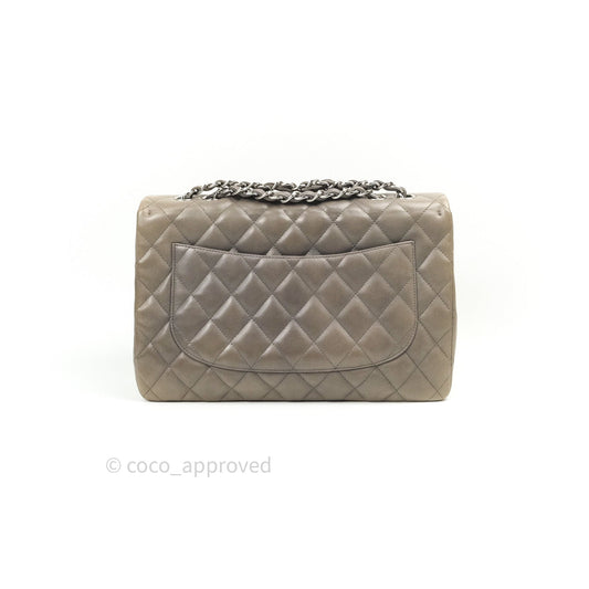 Chanel Jumbo Single Flap Grey Lambskin Silver Hardware⁣⁣