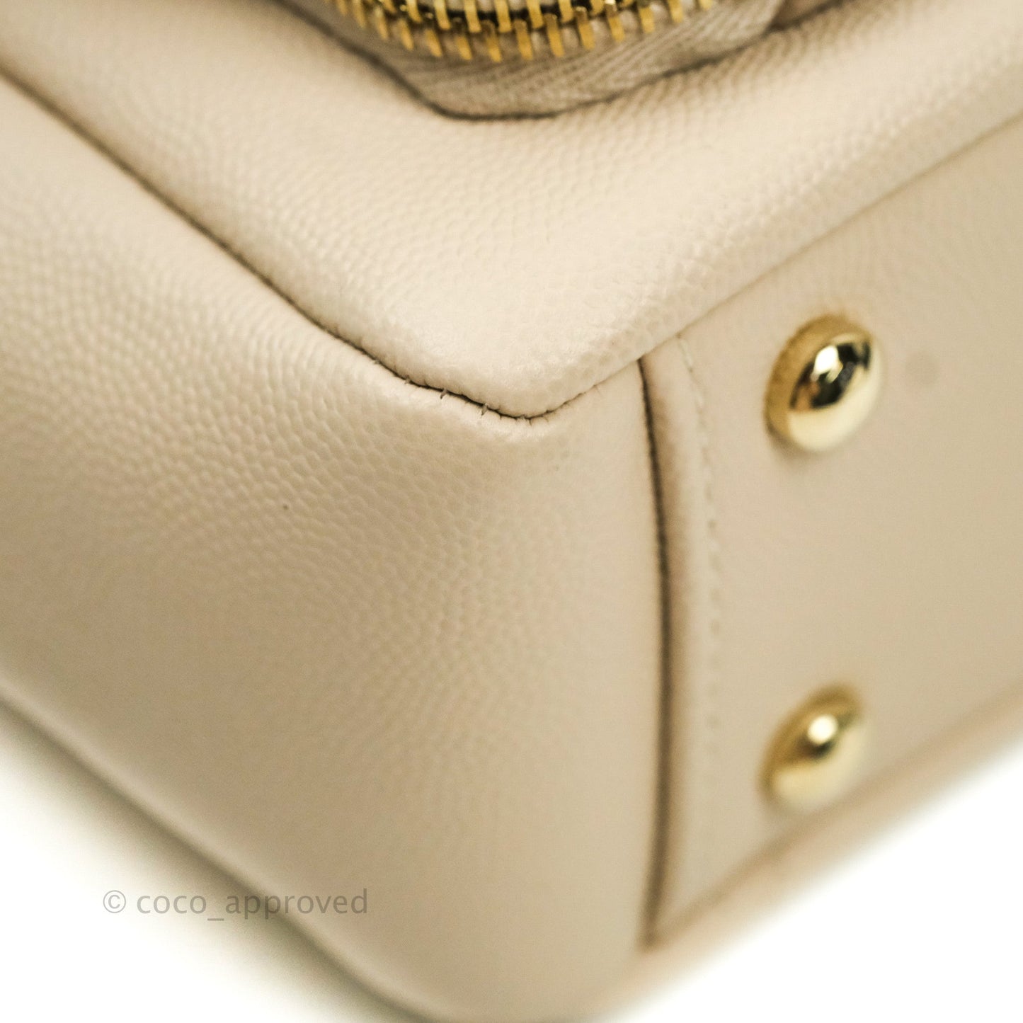 Chanel Quilted Medium Business Affinity Flap Beige Caviar Gold Hardware